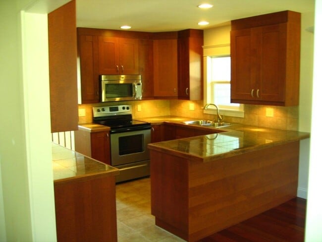 Cocina - 2575 6th Ave W Unidad Lower