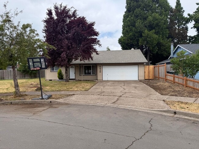 Building Photo - 3 bedroom 2 bath house in Thurston!