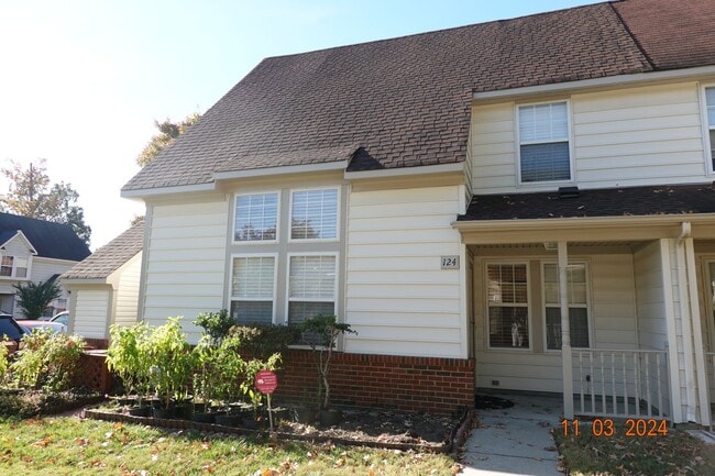Photo - 3 Bedrooms, 2.5 Bathrooms Townhouse Rental in the Gables of York County