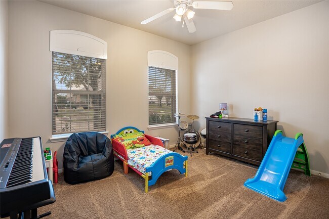 Photo - 1631 Crescent Shores Ln