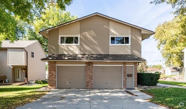 Building Photo - 601 S Mable Ave Rental