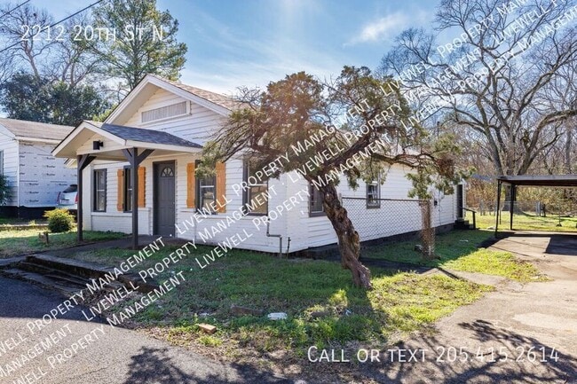 Photo - 2212 20th St N