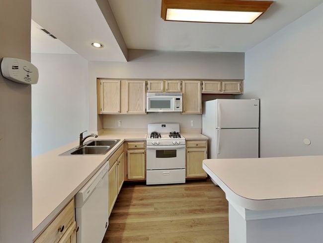 Photo - 104 Polaris Dr