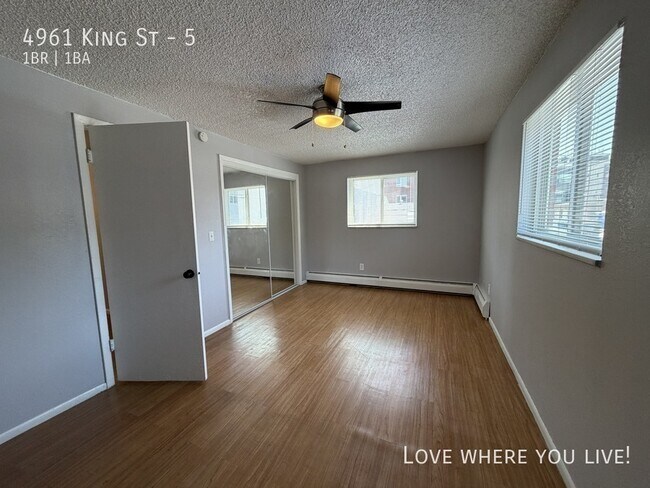 Photo - 4961 King St Unit 5
