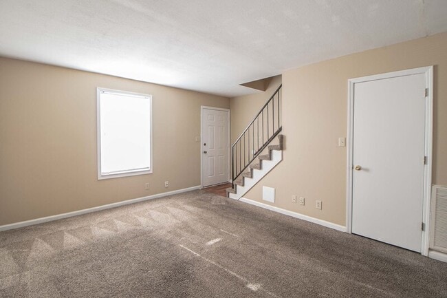 Photo - 363 Peabody Dr