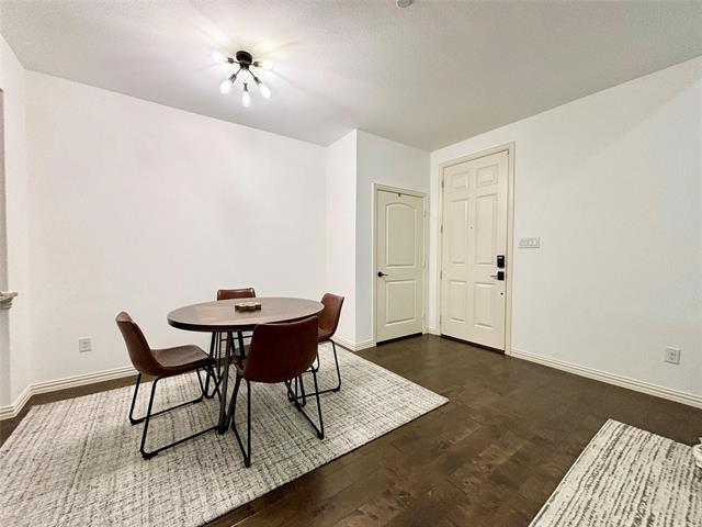 Photo - 4305 Pecan Knoll Dr