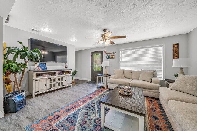 Photo - 5110 Pleasure Lake Dr