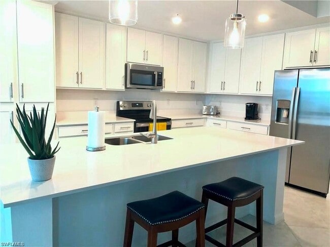 Photo - 43060 Greenway Blvd