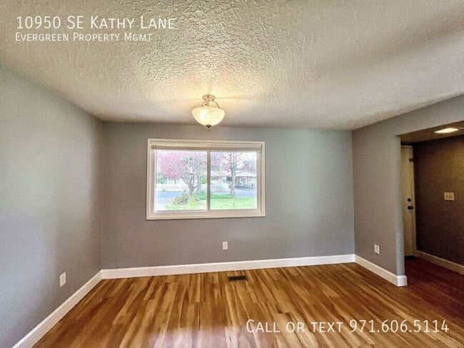 10950 SE Kathy Ln