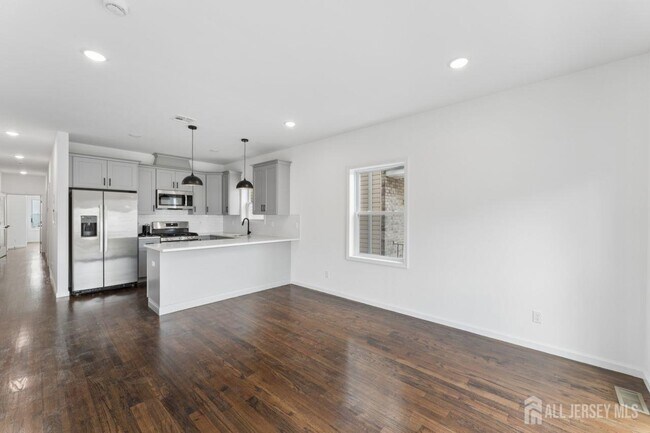Photo - 910 Bergen St Unit 1