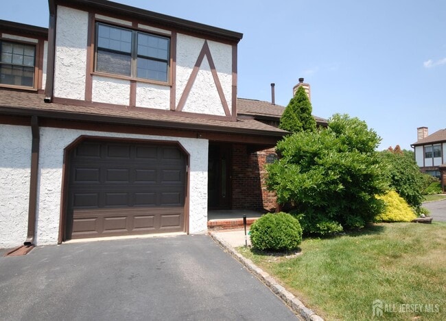 Photo - 1 Wellington Ct