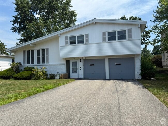 Building Photo - 55 Esty Farm Rd Rental