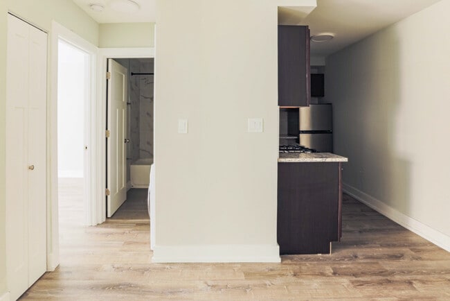 Photo - 448 W Barry Ave Unidad 132