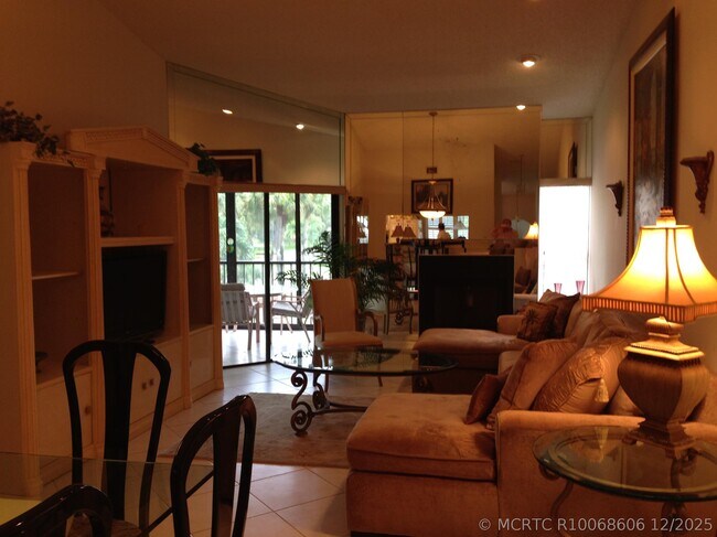 16817 Oakhill Trail Unit 1321