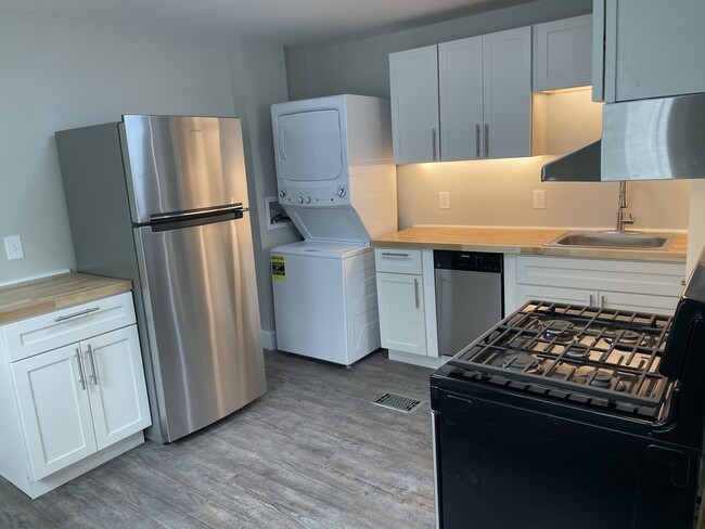 Photo - 1585 E 32nd St Unit NA