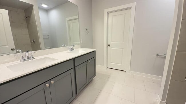 Photo - 16940 Jigsaw Jct