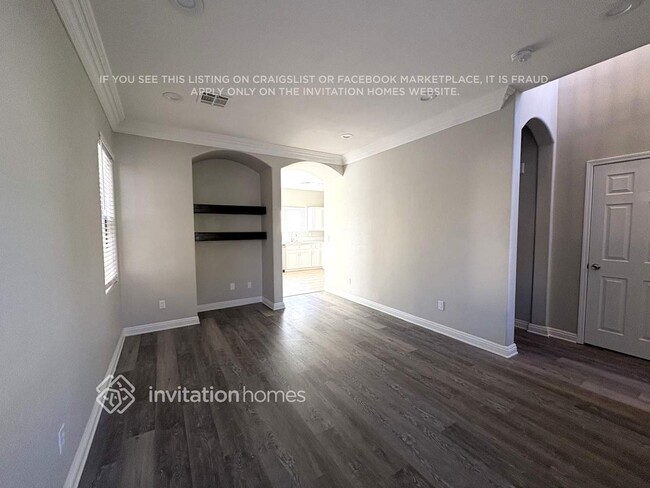 Photo - 6252 Dartington Hall St