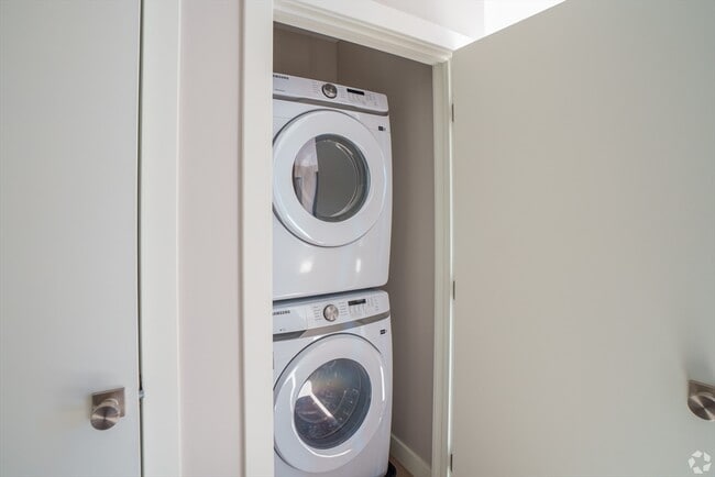 Photo - 400 W Broadway Unit 207