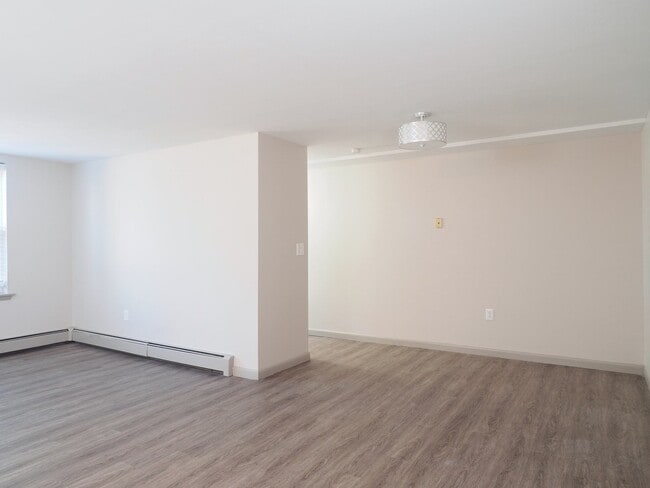 Enclave West Hartford / Parc West