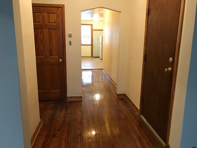 Photo - 1431 E 67th Pl