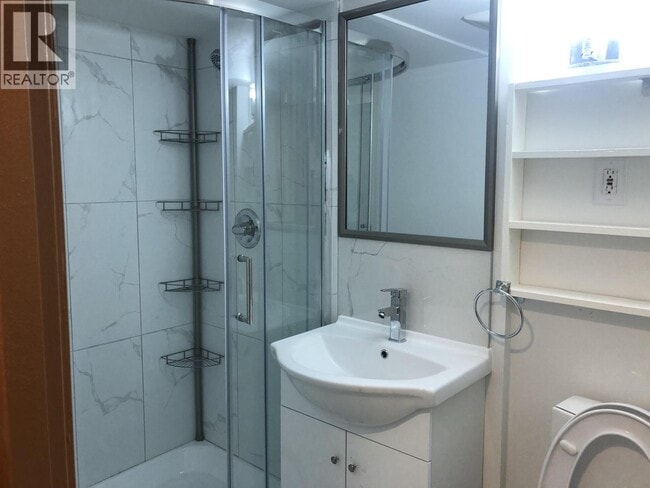 Photo - 4136 Gilpin Crescent