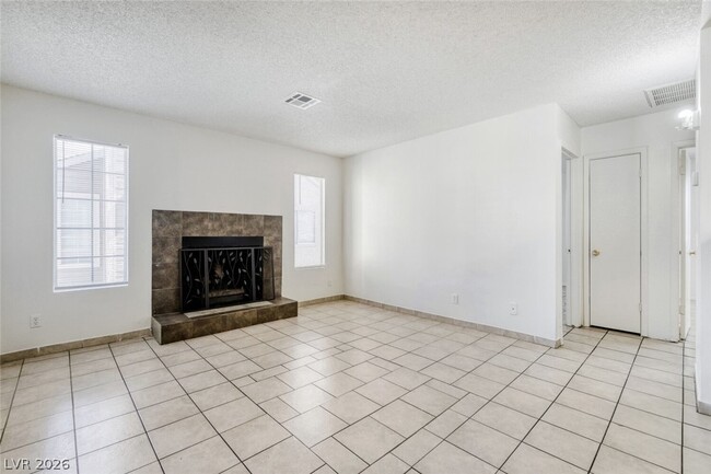 Building Photo - 4651 Amberleigh Ln Unit C