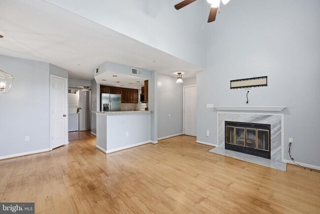 Photo - 933 Hillside Lake Terrace Unidad 110