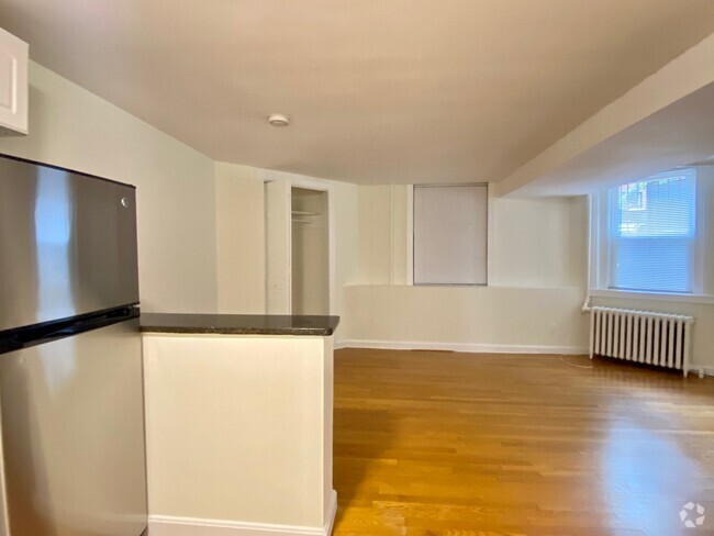 Building Photo - 178 Commonwealth Ave Unit 2 Rental