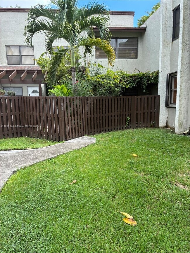 Building Photo - 10010 NW 9th St Cir Unit 103-6