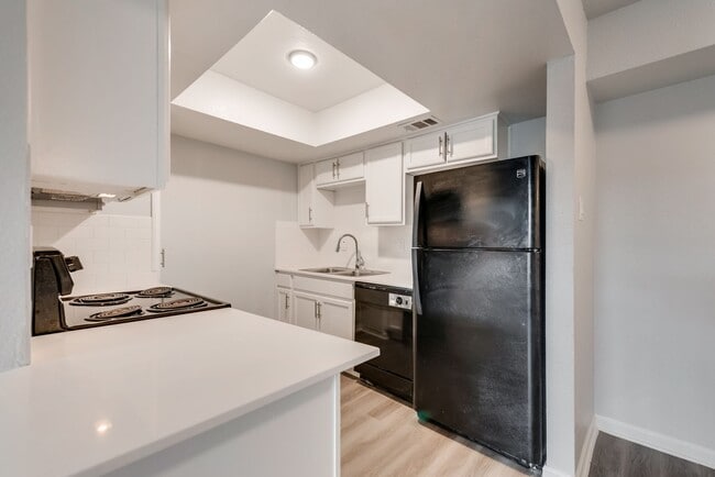 Photo - The Sutton on Park Lane