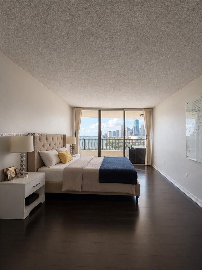Photo - 555 NE 15th St Unit 16K