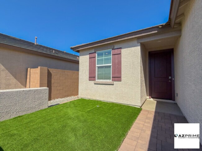 Photo - Exquisite 3/2 Phoenix House!