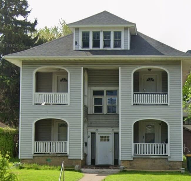 Building Photo - 27 Carthage Dr Unit 27CART2 uw