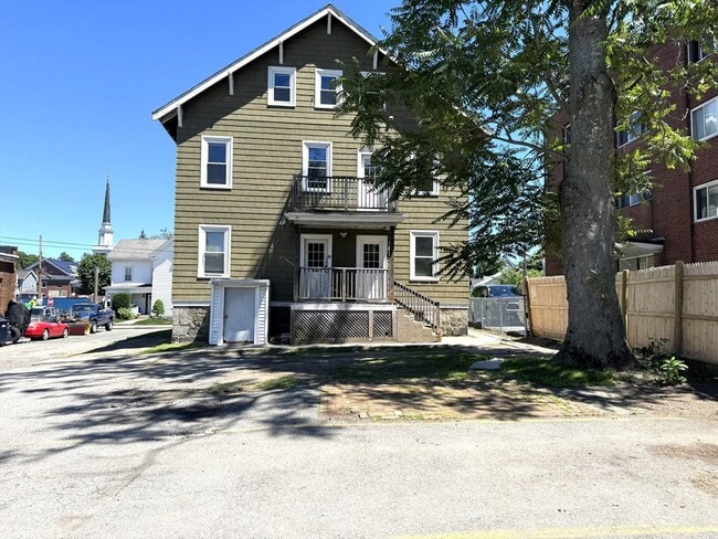 Building Photo - 272 Tremont St Unit 1