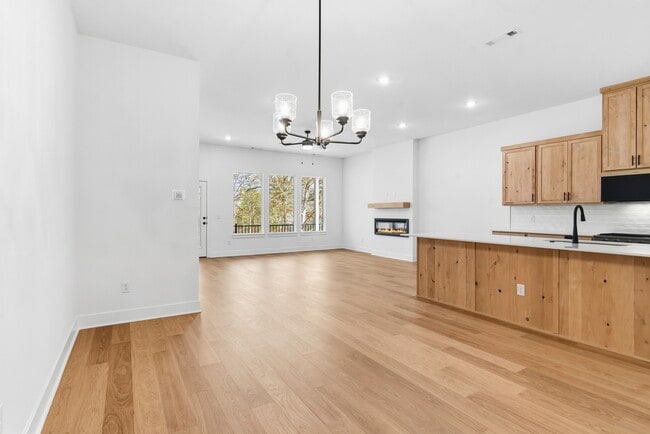 Photo - 1810 E Fiji St