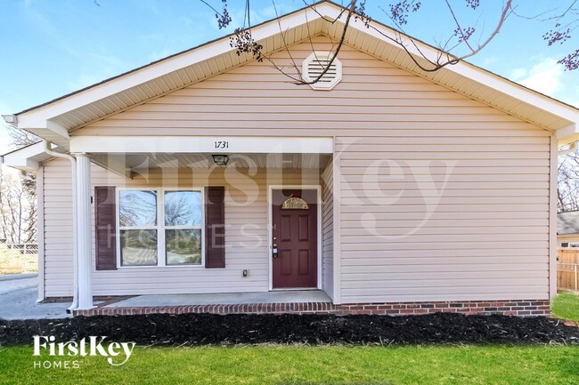 Photo - 1731 Parkdale Ave