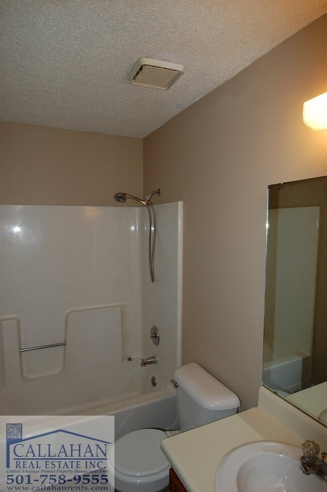 Photo - 1016 W 44th St Unit A