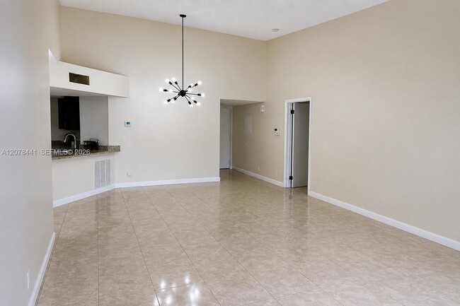 8821 Wiles Rd Unit 304