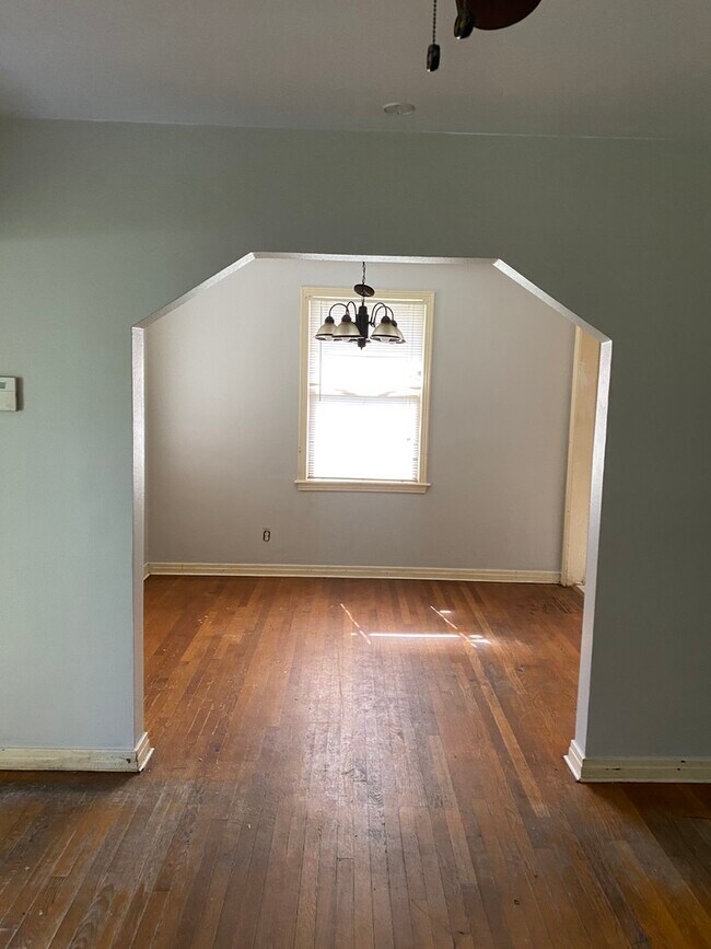 Photo - 9008 Van Buren Ave