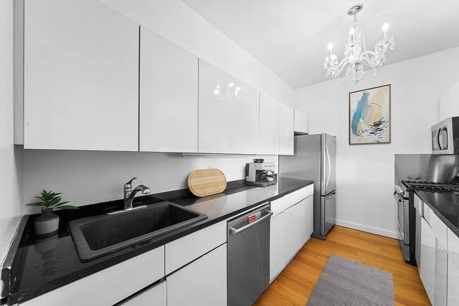 Photo - 2 S End Ave Unit PH04