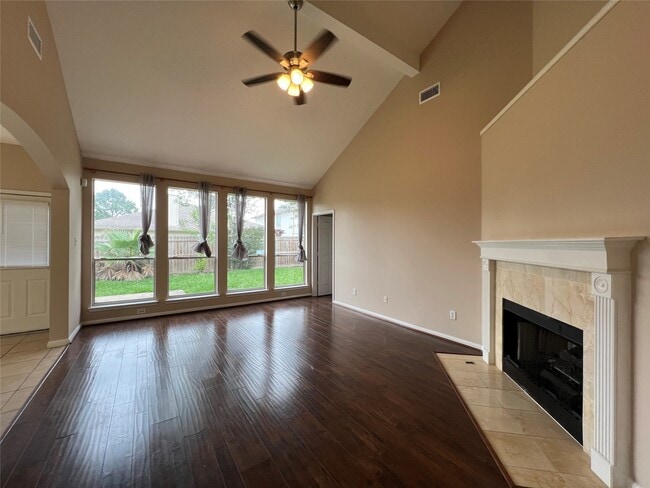 Photo - 4903 Lochman Ln