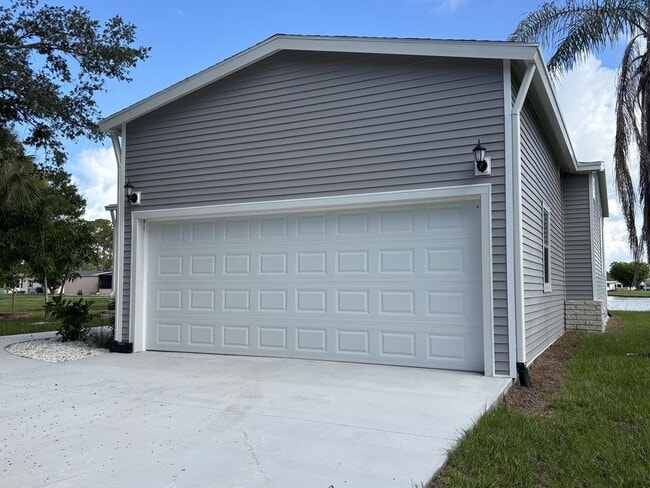 Photo - 19419 Tarpon Woods Ct