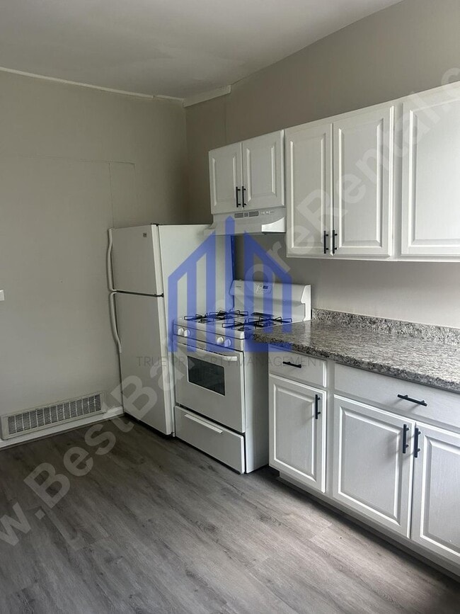 Photo - 1913 Walbrook Ave