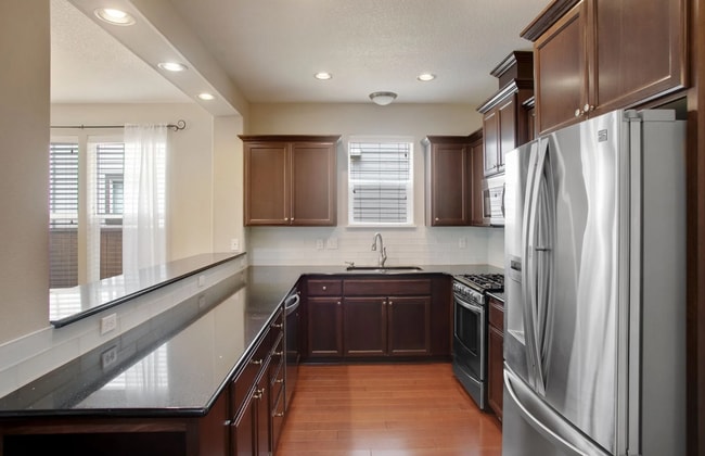 Photo - 253 NE Sloane Way