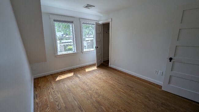 Photo - 581 Kearsarge Way