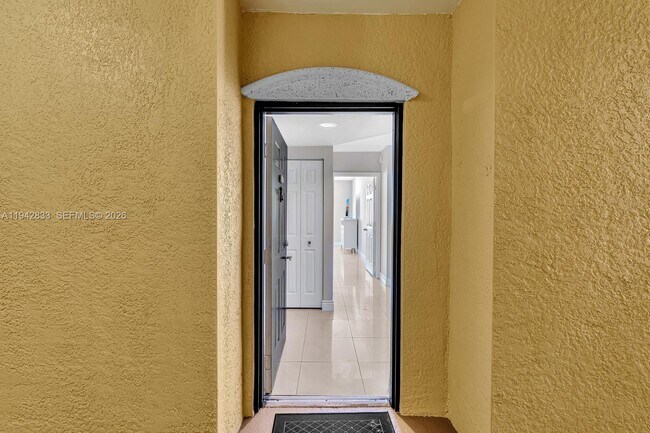 Photo - 17150 N Bay Rd Unit 2821