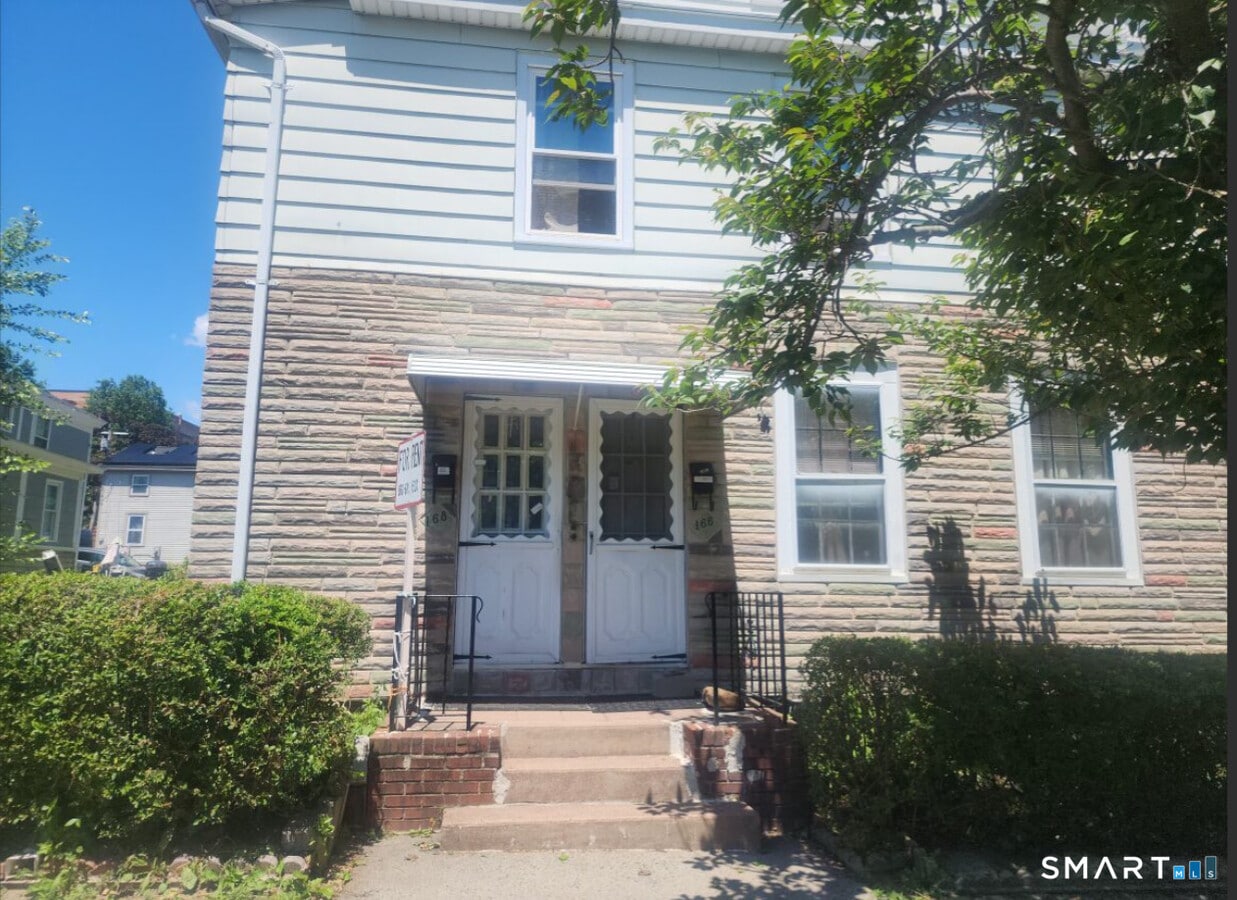 Photo - 166 College St Unit 2
