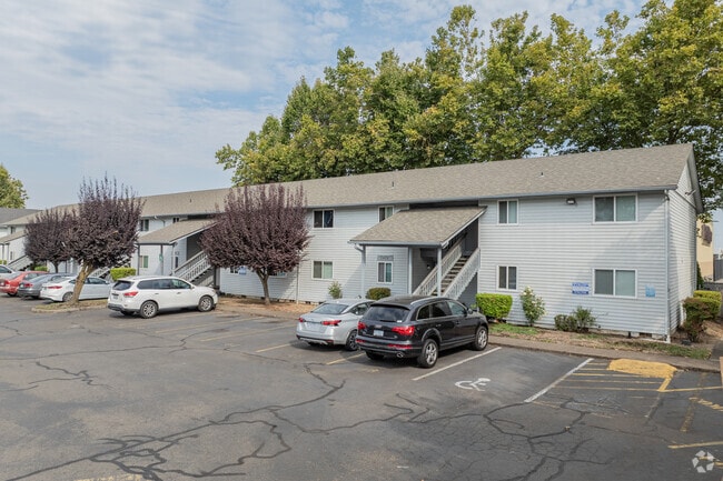 Lancaster Park Apartments - Lancaster Park Apartments