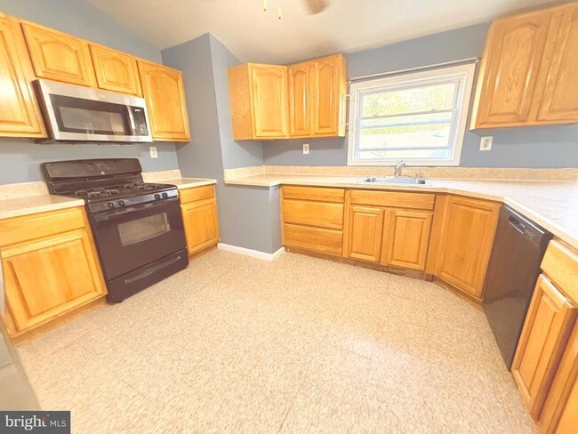Photo - 733 N Lenola Rd