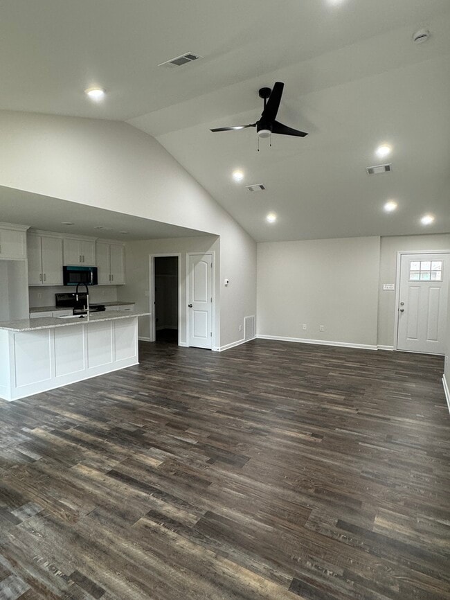 Photo - 20 Edward Dr